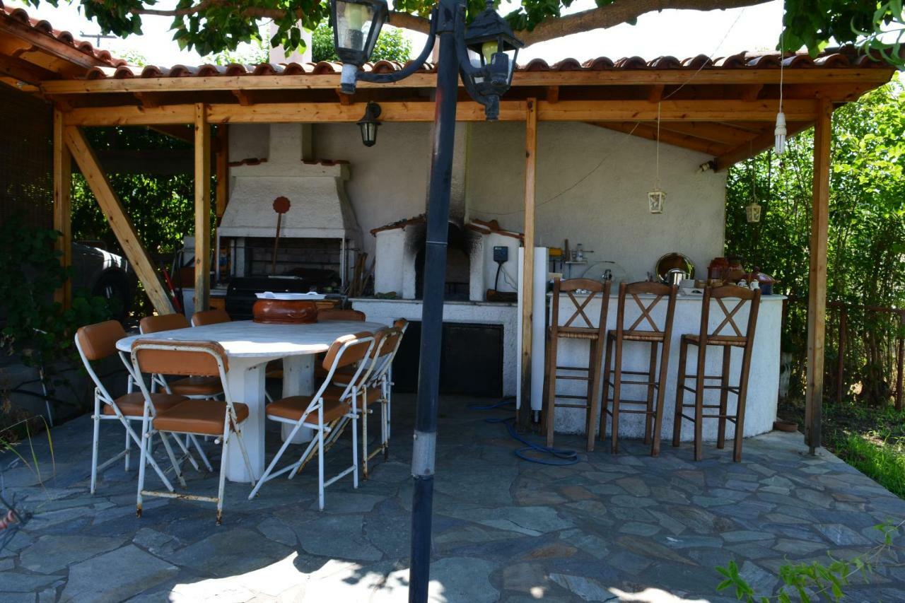 Eleni'S Village Relaxation Home Edipsos Exterior photo