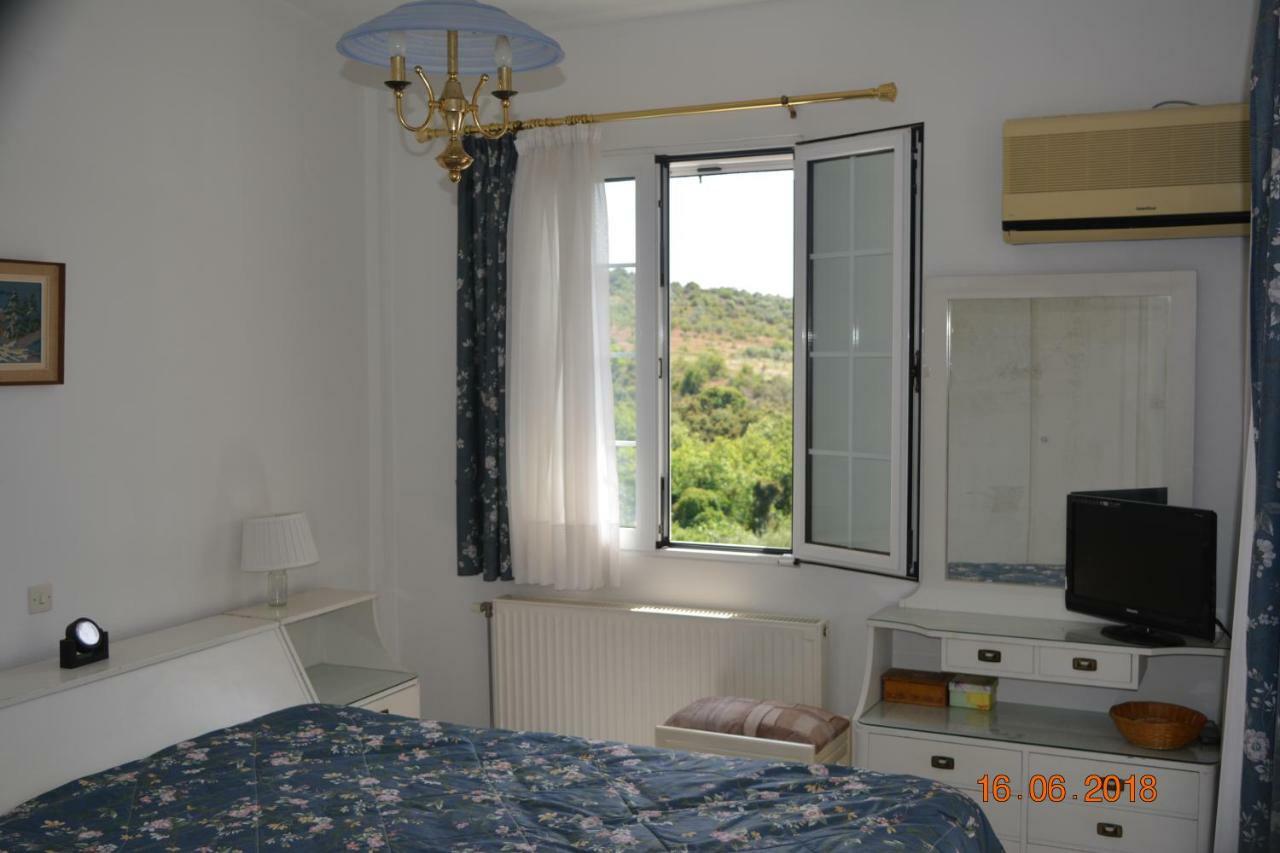 Eleni'S Village Relaxation Home Edipsos Exterior photo